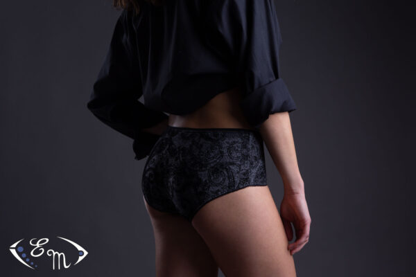 Le shorty malicieux patron de couture, couture, patron de lingerie, patron de culotte, culotte, patron etoffe malicieuse, etoffe malicieuse, dentelle, dentelle de calais