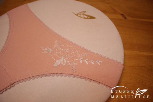 Broderie Tendre rose_05 Tendre rose